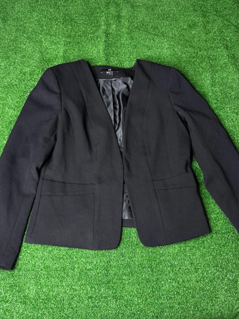 H&M Women's Size 12 Black Blazer Open Front Suit Jacket Business Casual Pockets